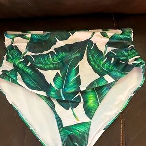 Women’s tropical style swimsuit bottoms
